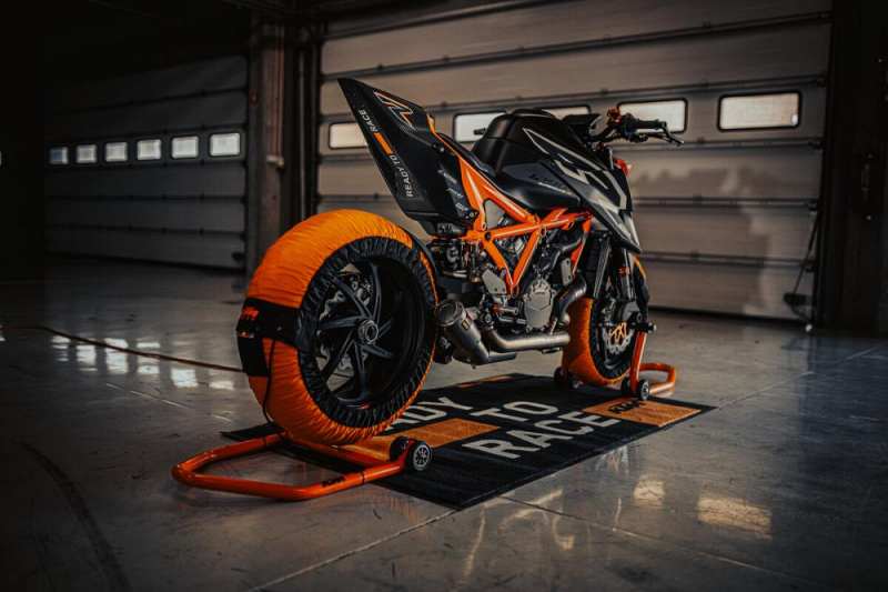 KTM 1290 Super Duke RR 2023-1