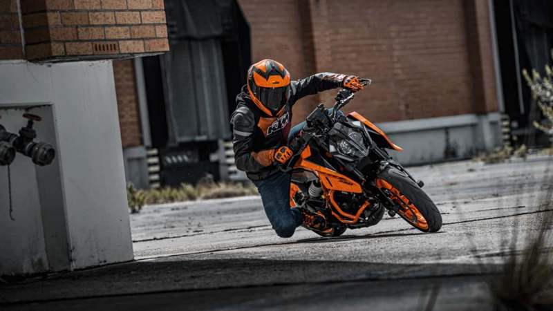 KTM 390 Duke 2024-1