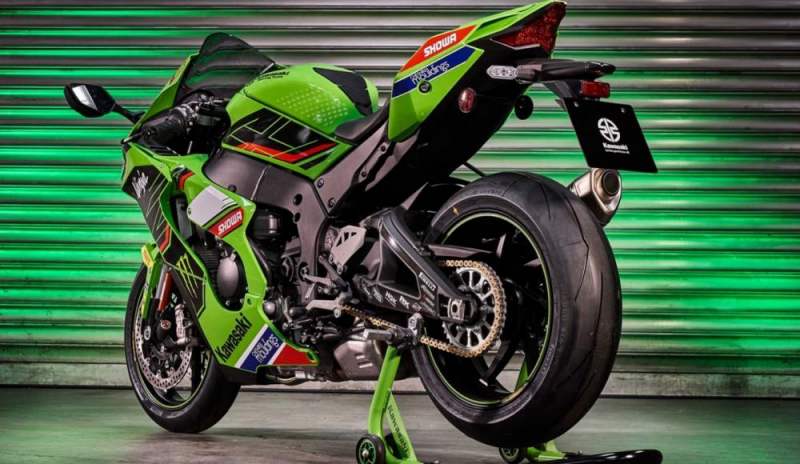 Kawasaki Ninja ZX-10RR WSBK Edition-1