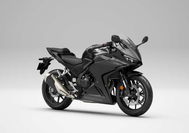 _2024-Honda-CBR500R-2