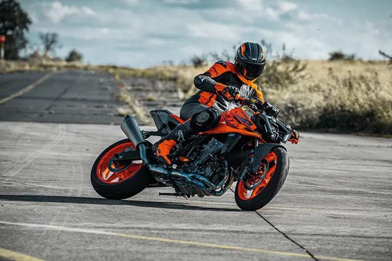 _2024 KTM 990 Duke-3