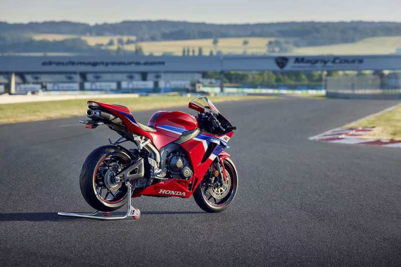 Honda CBR600RR 2024-4