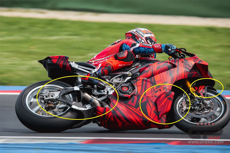 ducati Panigale V4 R 2025