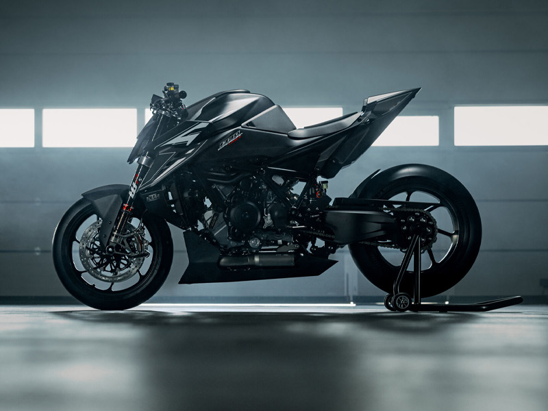 2026 KTM 1390 Super Duke RR Track