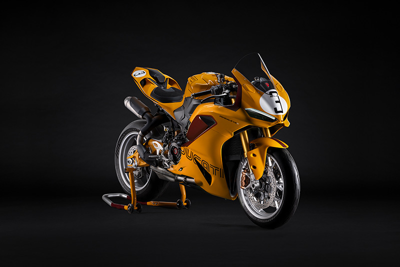Ducati-Panigale-V2-S-100-01
