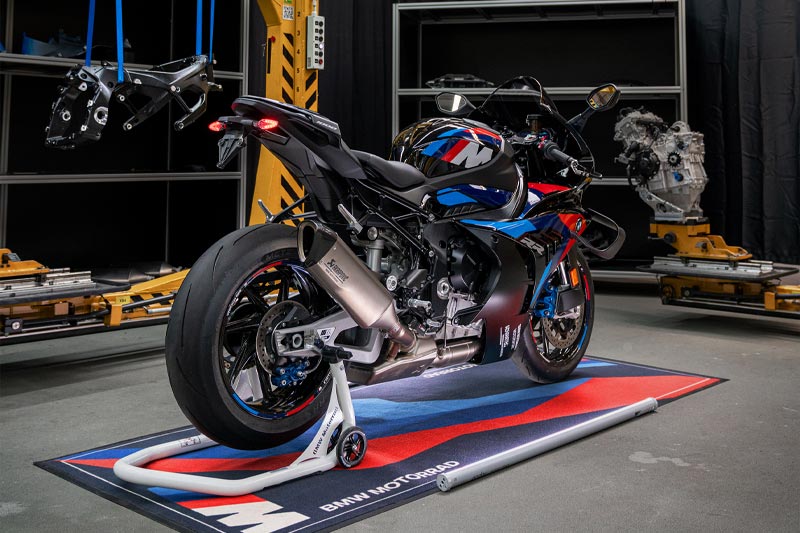 2027 BMW M1000RR
